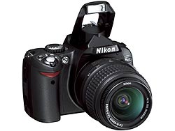Zrcadlovka Nikon D40